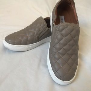 Steve Madden  taupe sneakers 5.5